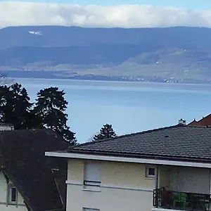 Appartement confortable wifi parking pleins sud lac et montagne centre proche therme Appartement
